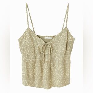 NWOT Abercrombie & Fitch Light Green Floral Camisole Size M